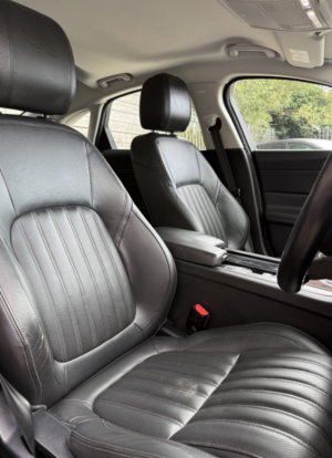 2016 Jaguar Xf 2.0 D Portfolio in Grey — image 4