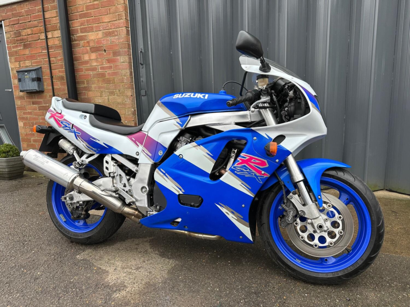 1994 Suzuki Gsxr750 Wn in White — image 1