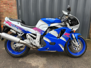 1994 Suzuki Gsxr750 Wn in White — image 5