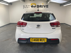 2018 Kia Rio 1.25 2 Hatchback 5dr Petrol Manual Euro 6 (s/s) (83 Bhp) in White — image 4