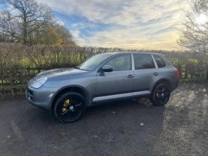 2003 Porsche Cayenne 4.5 S in Grey — image 2
