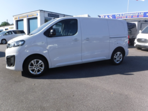 2023 Vauxhall Vivaro 2.0 Vivaro Elite 2.0 145 M6 L1h1 3100 Panel Van in White — image 4