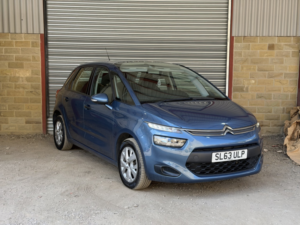 2013 Citroen C4 Picasso 1.6 Hdi Vtr in Blue — image 3