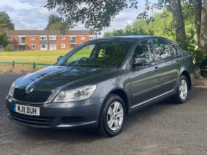 2011 Skoda Octavia 1.6 Mpi Se Euro 5 5dr in Grey — image 3