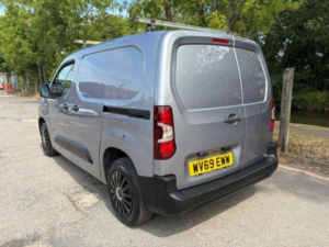 2019 Vauxhall Combo 1.6 Turbo D 2000 Edition L1 H1 Euro 6 (s/s) 4dr in Grey — image 5