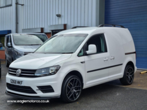 2019 Volkswagen Caddy 2.0 Tdi C20 Bluemotion Tech Trendline Swb Euro 6 (s/s) 5dr in White — image 3