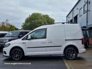 2019 Volkswagen Caddy 2.0 Tdi C20 Bluemotion Tech Trendline Swb Euro 6 (s/s) 5dr in White — image 4