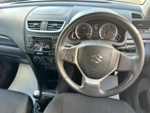 2013 Suzuki Swift 1.2 Sz2 Euro 5 5dr in Orange — image 6