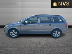 2006 Vauxhall Astra 1.8 I 16v Club in Silver — image 4