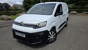 2020 Citroen Berlingo 1.5 Bluehdi 1000 Enterprise M in White — image 3