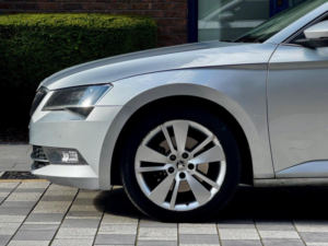 2019 Skoda Superb 2.0 Tdi Se L Executive DSG Euro 6 (s/s) 5dr in Silver — image 2