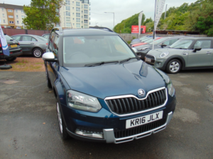 2016 Skoda Yeti 2.0 Tdi Se * Mot May 2027 * Finance Available * Free 6 Months Warranty * Part Exchanges Welcome * in Blue — image 4