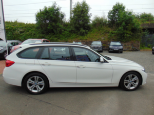 2016 BMW 3 Series 2.0 318d Sport Touring * Mot June 2027 * Only 63882 Miles On The Clock * Finance Available * Free 6 in White — image 2