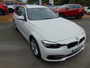 2016 BMW 3 Series 2.0 318d Sport Touring * Mot June 2027 * Only 63882 Miles On The Clock * Finance Available * Free 6 in White — image 4