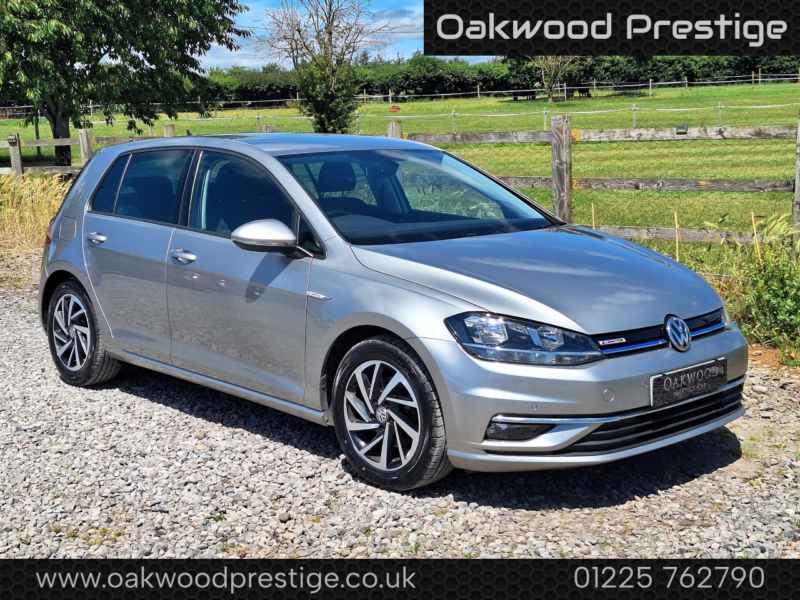 2019 Volkswagen Golf 1.5 Tsi Evo Match in Silver — image 1