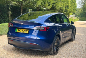2024 Tesla Model Y (dual Motor) Long Range Auto 4wde 5dr in Blue — image 3