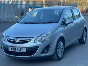 2011 Vauxhall Corsa 1.4 16v Se Auto Euro 5 5dr in Silver — image 3