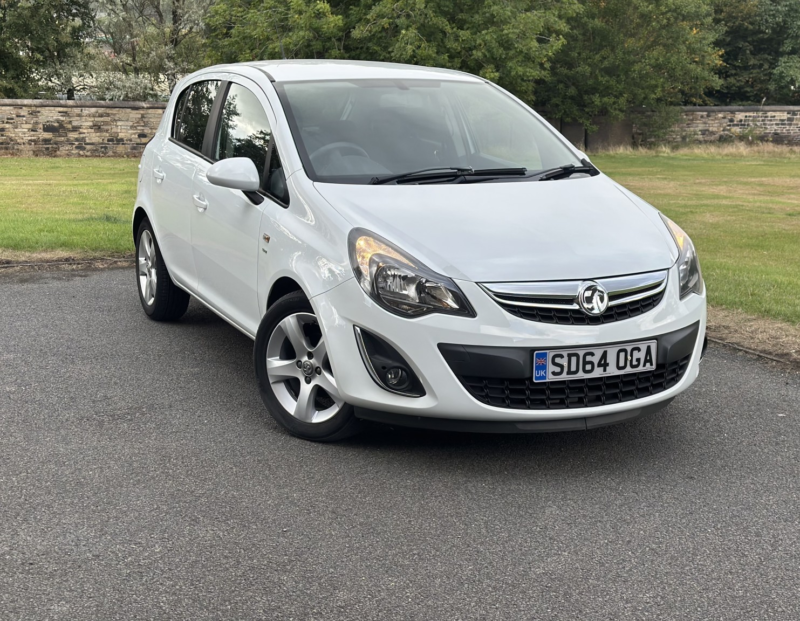 2014 Vauxhall Corsa 1.4 16v Sxi in White — image 1
