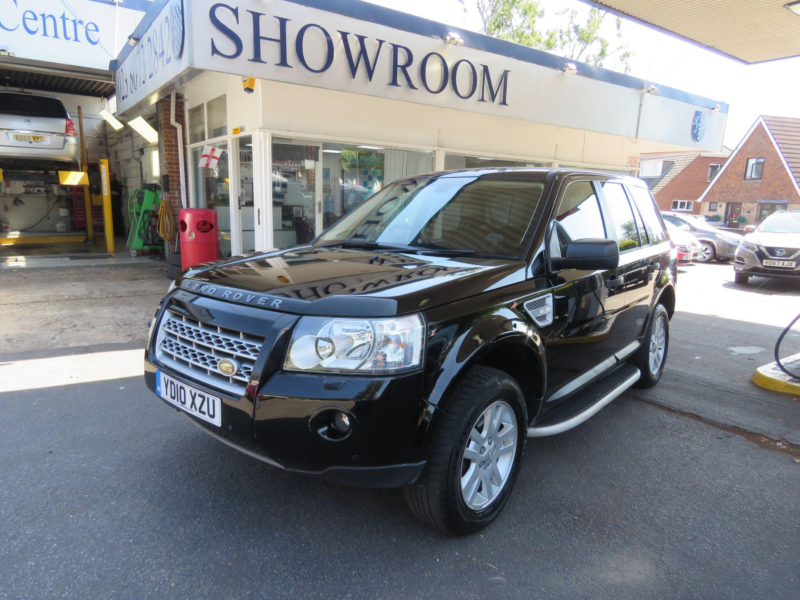 2010 Land Rover Freelander 2 2.2 Td4 Xs Auto 4WD Euro 4 5dr in Black — image 1