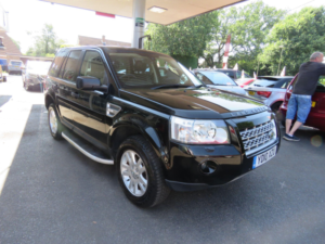 2010 Land Rover Freelander 2 2.2 Td4 Xs Auto 4WD Euro 4 5dr in Black — image 3