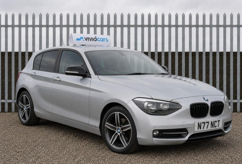 2013 BMW 1 Series 2.0 116d Sport Euro 5 (s/s) 5dr in Silver — image 1