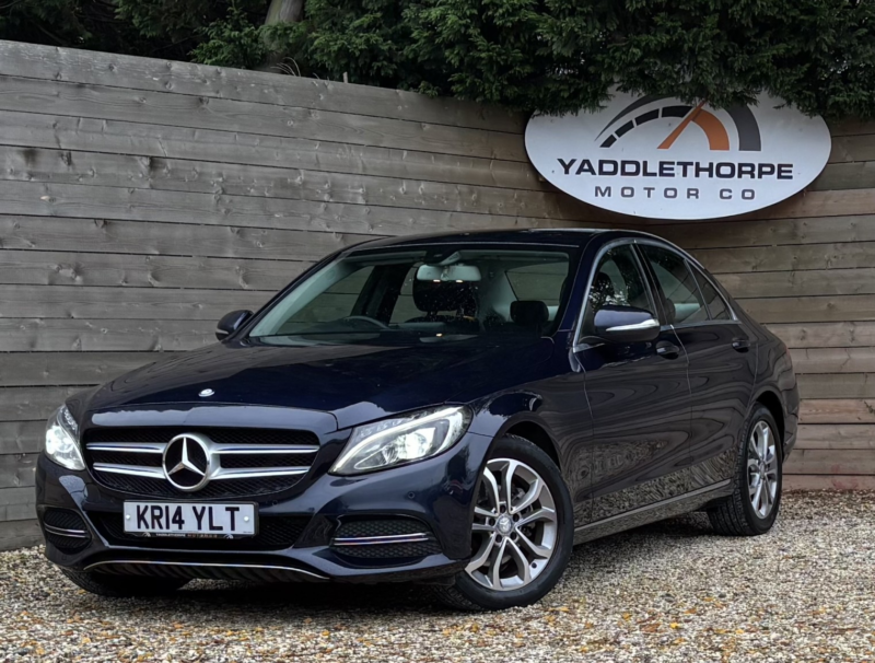 2014 Mercedes-Benz C Class 2.0 C200 Sport in Blue — image 1