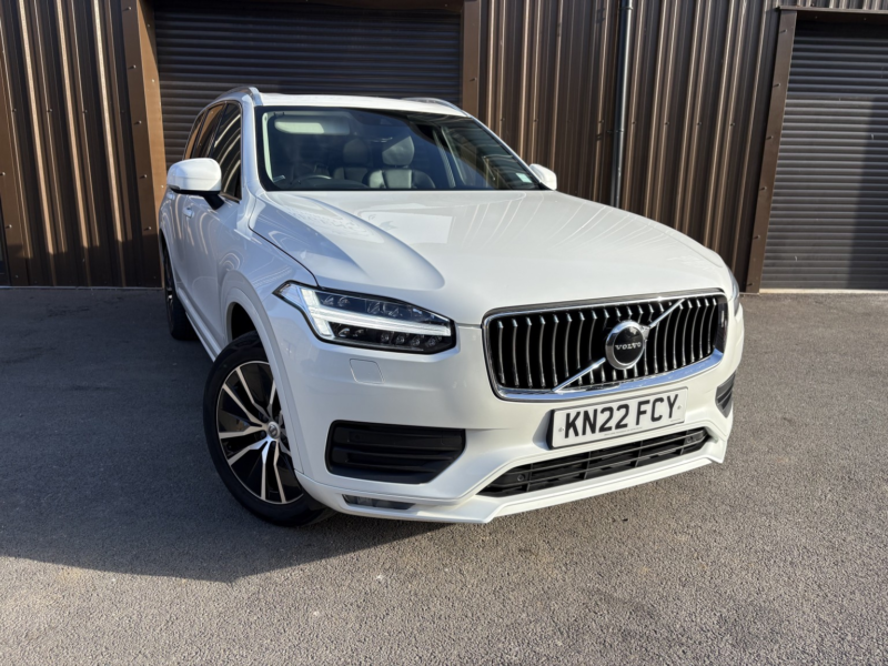 2022 Volvo Xc90 2.0 Momentum B5 AWD (235 Hp) Auto in White — image 1