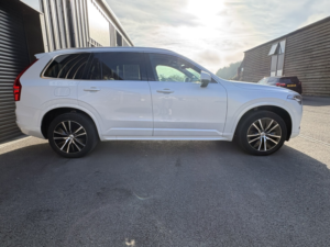 2022 Volvo Xc90 2.0 Momentum B5 AWD (235 Hp) Auto in White — image 5