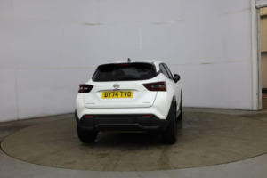 2024 Nissan Juke 1.6 N-Connecta Auto Euro 6 5dr in White — image 4