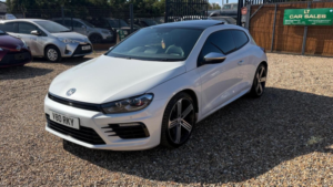 2015 Volkswagen Scirocco 2.0 Tsi Bluemotion Tech R DSG Euro 6 (s/s) 3dr in White — image 3