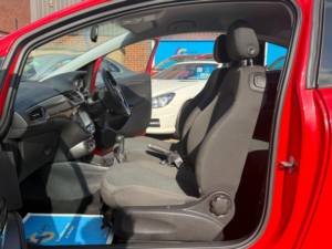 2015 Vauxhall Corsa 1.2i Design Euro 6 3dr in Red — image 4