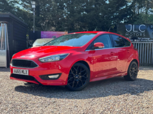 2015 Ford Focus 1.5 Tdci Zetec S Euro 6 (s/s) 5dr in Red — image 5