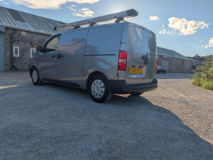 2022 Citroen Dispatch 1.5 Bluehdi 1000 Enterprise Pro M Fwd 2 Euro 6 (s/s) 6dr in Grey — image 4