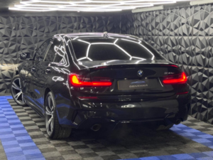 2020 BMW 3 Series 2.0 330e 12kwh M Sport Auto Euro 6 (s/s) 4dr in Black — image 4