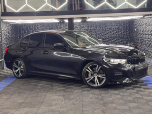 2020 BMW 3 Series 2.0 330e 12kwh M Sport Auto Euro 6 (s/s) 4dr in Black — image 6
