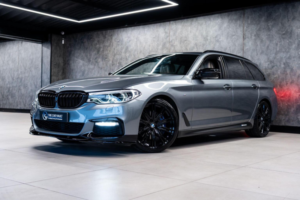 2018 BMW 5 Series 3.0 530d M Sport Touring Auto Xdrive Euro 6 (s/s) 5dr in Blue — image 4