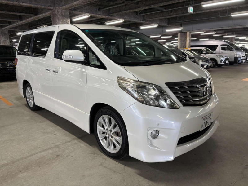 2009 Toyota Alphard 2.4 S 5dr 7 Seats in White — image 1