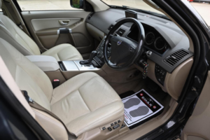 2012 Volvo Xc90 2.4 D5 Se Nav Geartronic 4WD Euro 5 5dr in Grey — image 3