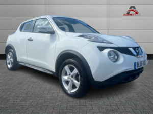 2015 Nissan Juke 1.5 Dci 8v Visia in White — image 3