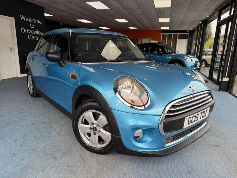 2015 MINI Hatch 1.2 One Euro 6 (s/s) 5dr in Blue — image 1