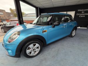 2015 MINI Hatch 1.2 One Euro 6 (s/s) 5dr in Blue — image 5