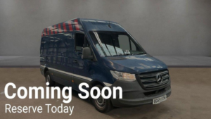 2020 Mercedes-Benz Sprinter 2.1 316 Cdi Rwd L2 H2 Euro 6 5dr in Blue — image 4