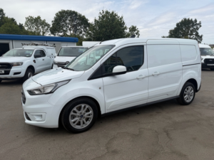 2022 Ford Transit Connect Connect 1.5 250 Limited L2 — image 4
