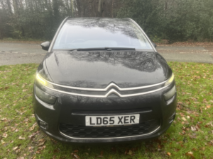 2015 Citroen Grand C4 Picasso 2.0 Bluehdi Exclusive in Black — image 3