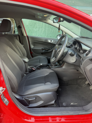 2014 Ford Fiesta 1.0 T Ecoboost Titanium in Red — image 5