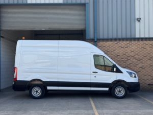 2022 Ford Transit 2.0 Transit Leader Van 350 L3 H3 Ecoblue 130ps Rwd High Roof 6 Speed Manual in White — image 4