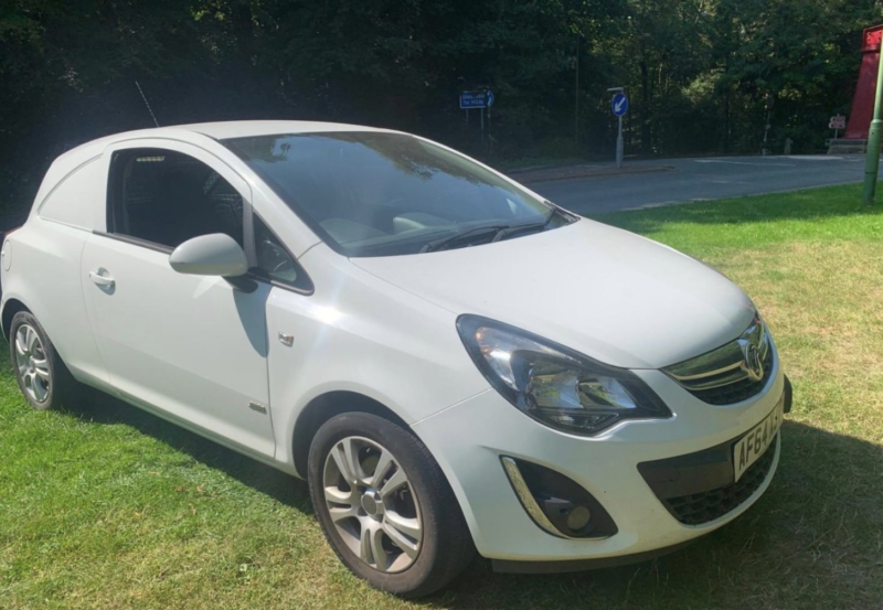 2014 Vauxhall Corsa 1.3 Cdti 16v Sportive in White — image 1