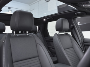 2025 Land Rover Discovery Sport 2.0 D200 Mhev Dynamic Hse (7 Seats) 4WD Auto 5dr SUV Euro 6 Automatic in Black — image 2
