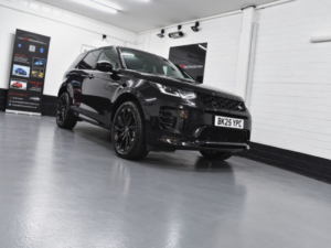 2025 Land Rover Discovery Sport 2.0 D200 Mhev Dynamic Hse (7 Seats) 4WD Auto 5dr SUV Euro 6 Automatic in Black — image 5