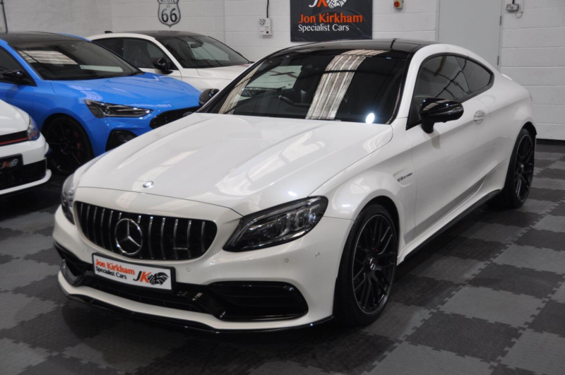 2021 Mercedes-Benz C Class 4.0 C63 V8 Biturbo Amg S Night Edition Prem Plus (premium Plus) Spds Mct Euro 6 (s/s) 2dr in White — image 1